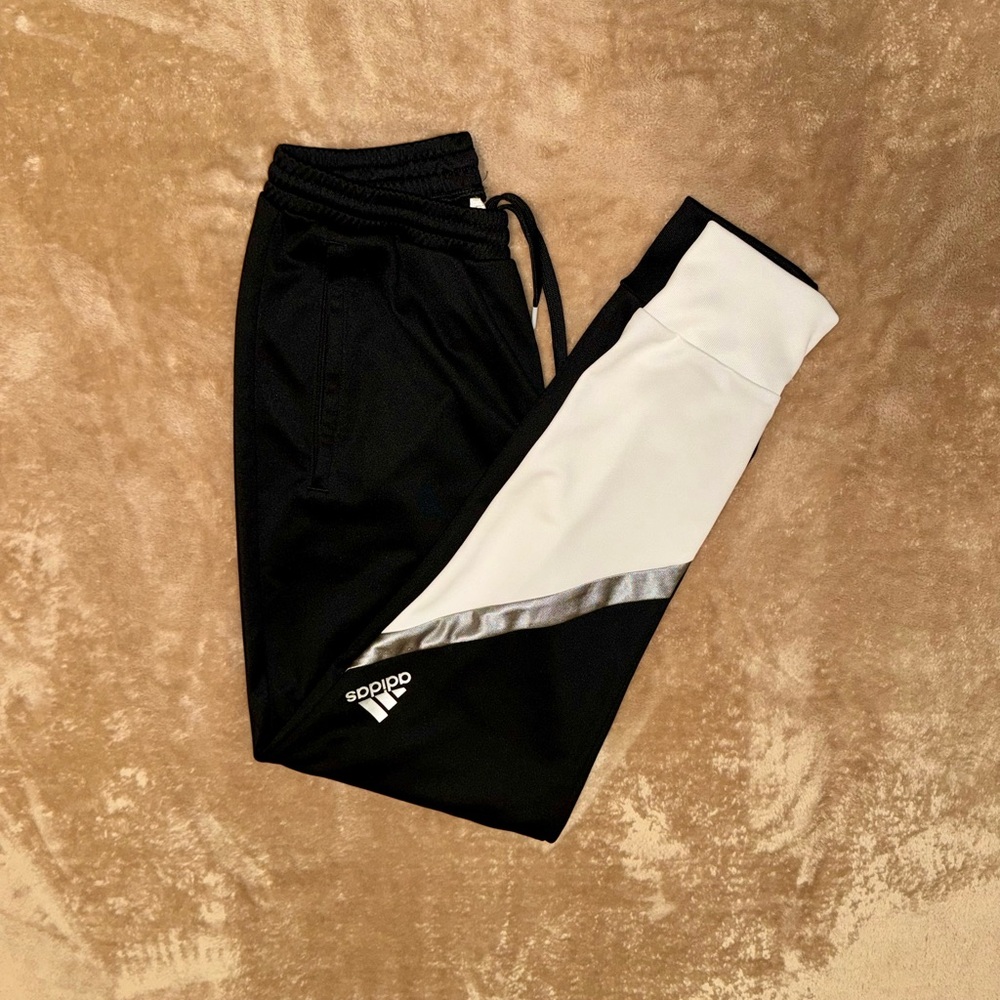ADIDAS/Tan Club Pants - Picture 7 of 9